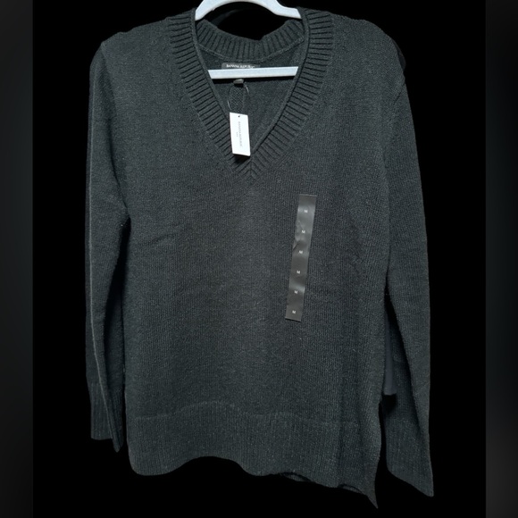 Banana Republic Essential V Neck Sweater Black - Picture 2 of 3
